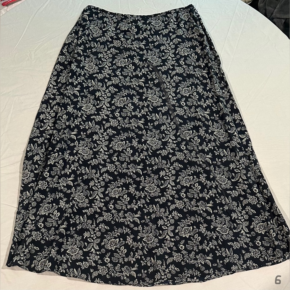 White Flower navy blue long skirt | Lauren Ralph Lauren | 12